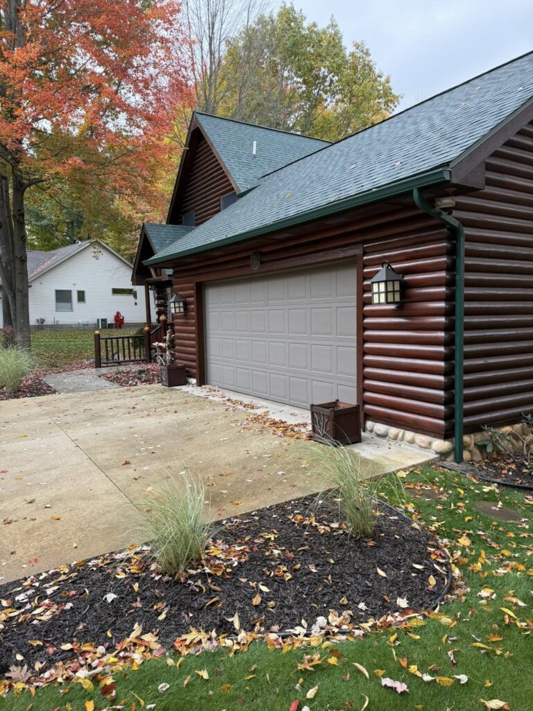 Custom Fit Seamless Gutters for Michigan Homes